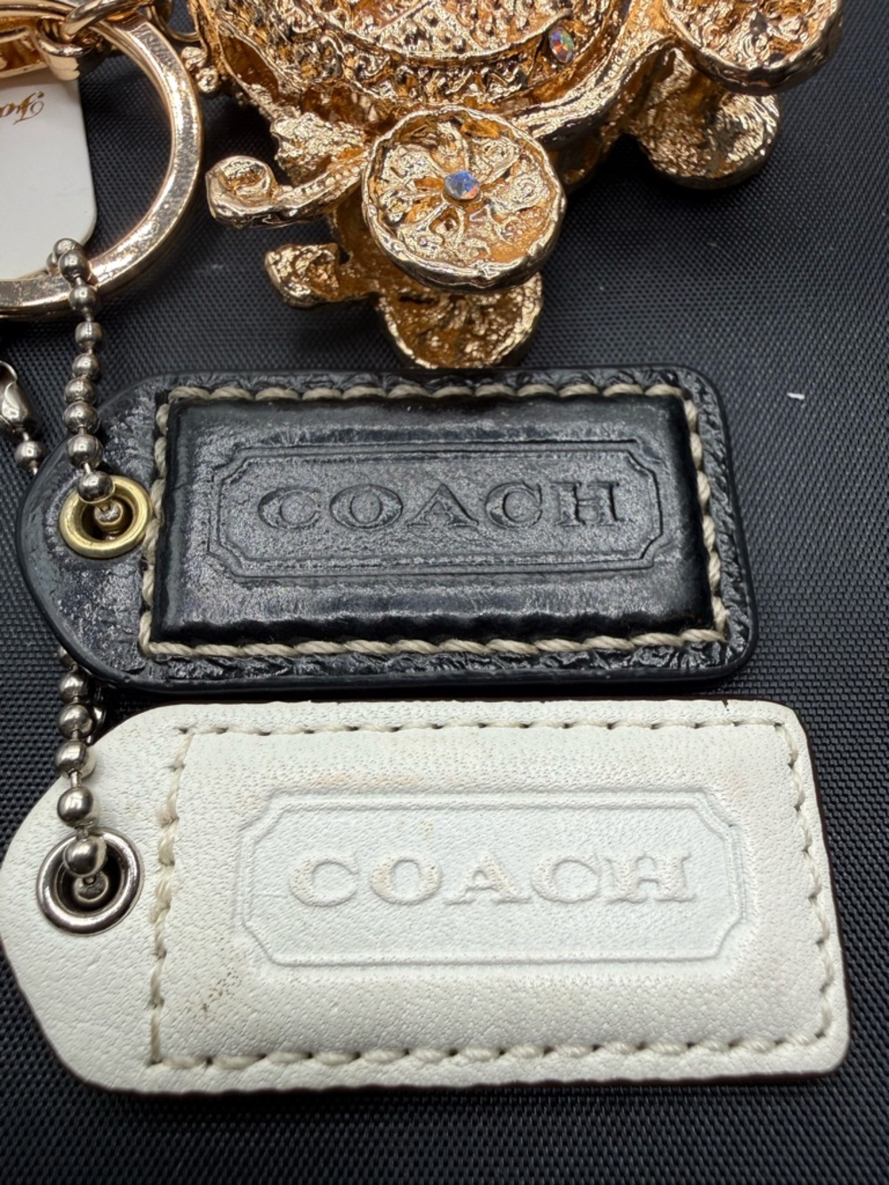 Coach authentic hang tag with unbranded  key chain. - Picture 3 of 4